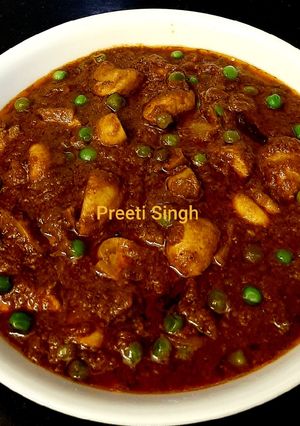 मटर मशरूम (matar mushroom recipe in Hindi) रेसिपी मुख्य फोटो