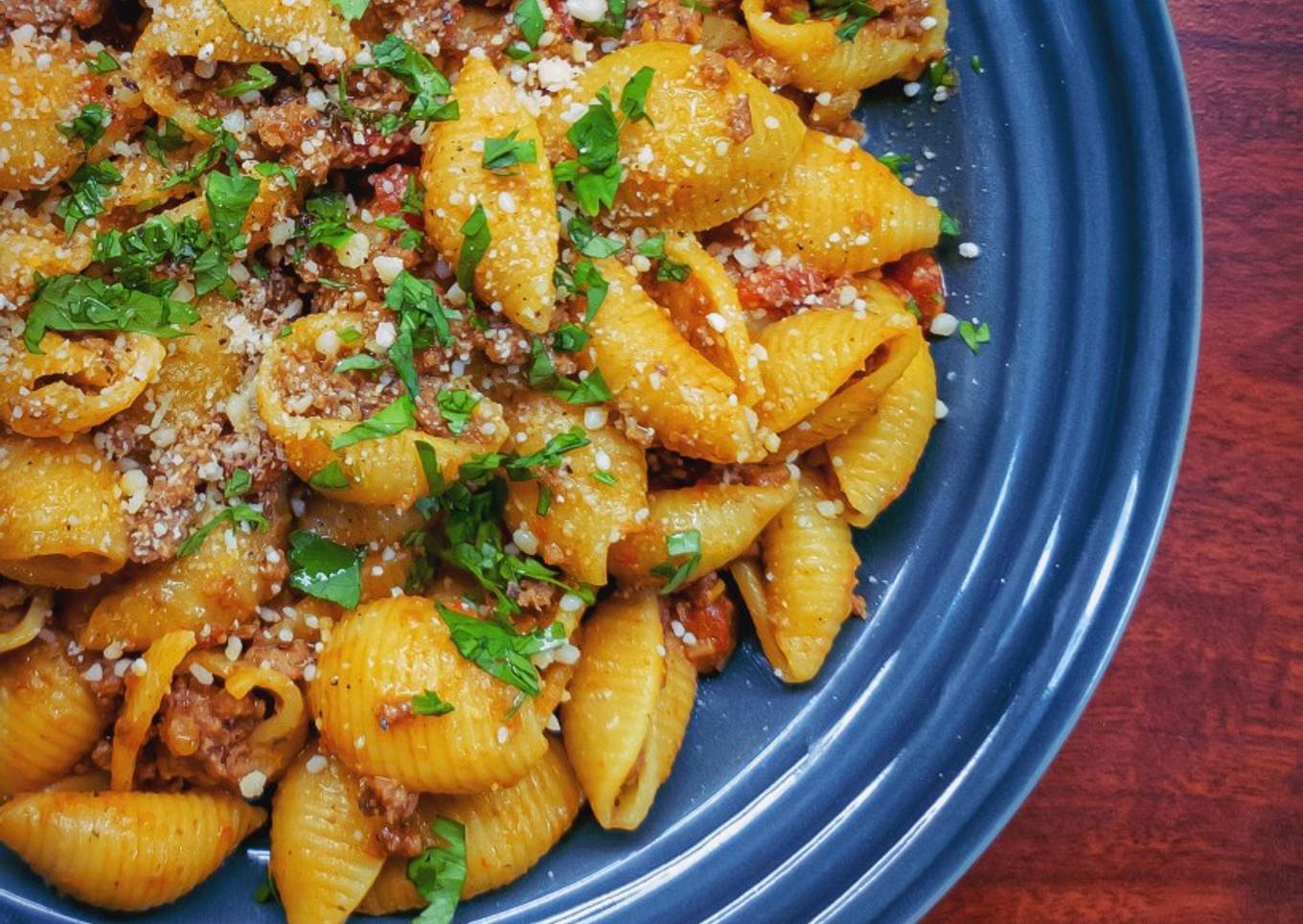Pasta Shells con Salsa Boloñesa Criolla