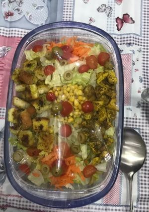 عکسی از دستور سالاد سزار و سس مخصوص