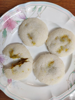 ஸ்டப்புடு இட்லி (Stuffed idli Recipe in Tamil) செய்முறை முக்கிய புகைப்படம்