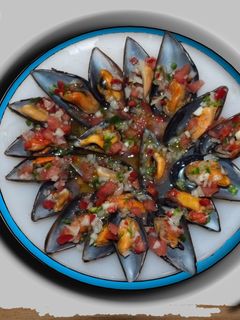 Una foto de Mejillones jardinera