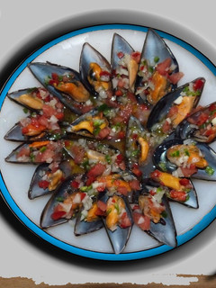 Una foto de Mejillones jardinera