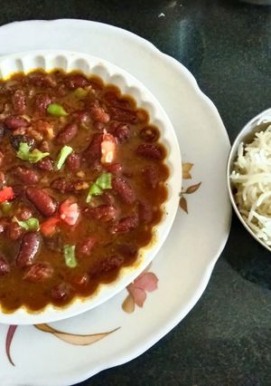 A picture of Delicious tasty Punjabi style rajma chawal.