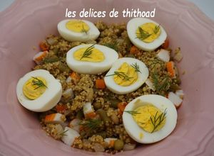 Une photo de Salade de quinoa, légumes et surimi
