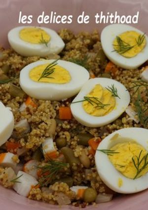 Une photo de Salade de quinoa, légumes et surimi
