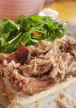 Una foto de Bondiola con sabor puertorriqueño