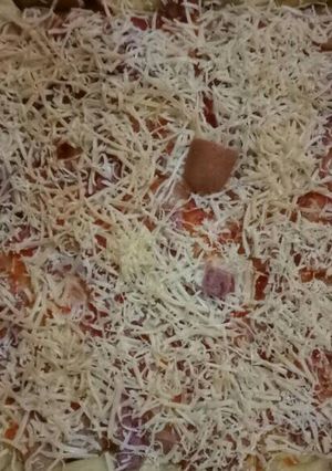 Foto resep Pizza ala kadarnya bun,,,,,