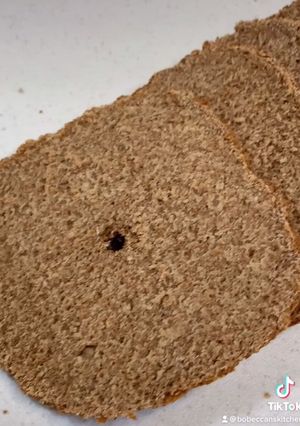 A picture of Whole wheat bread.