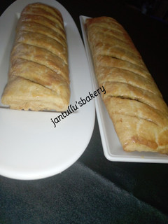A picture of Beef bread.