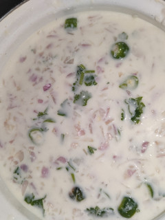 தயிர் பச்சடி(tayir pachadi recipe in tamil) செய்முறை முக்கிய புகைப்படம்