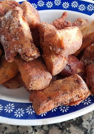 Una foto de Lengua de vaca rebozada y patatas fritas
