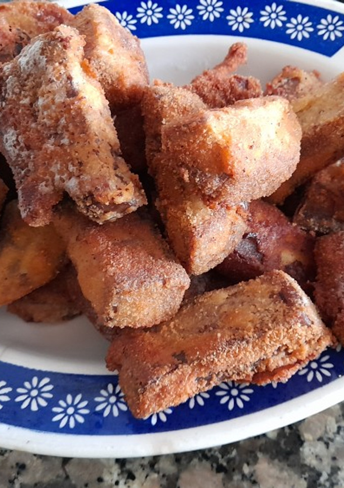Una foto de Lengua de vaca rebozada y patatas fritas