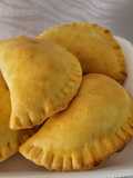 Empanadas caprese sin gluten