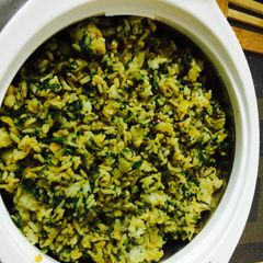 A picture of Palak Pulao.