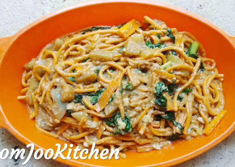 Cara Mudah Membuat Mie gomak goreng / spagetti batak Enak