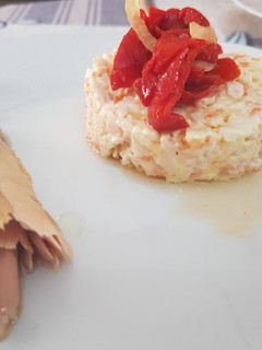 Una foto de Ensalada de boca de mar con melva