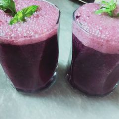 🍇🍇 Black grapes juice A picture of 🍇🍇 Black grapes juice.