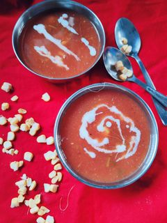 टोमाटो क्रीमी कॉर्न सूप(tomato creamy corn soup recipe in hindi) रेसिपी मुख्य फोटो