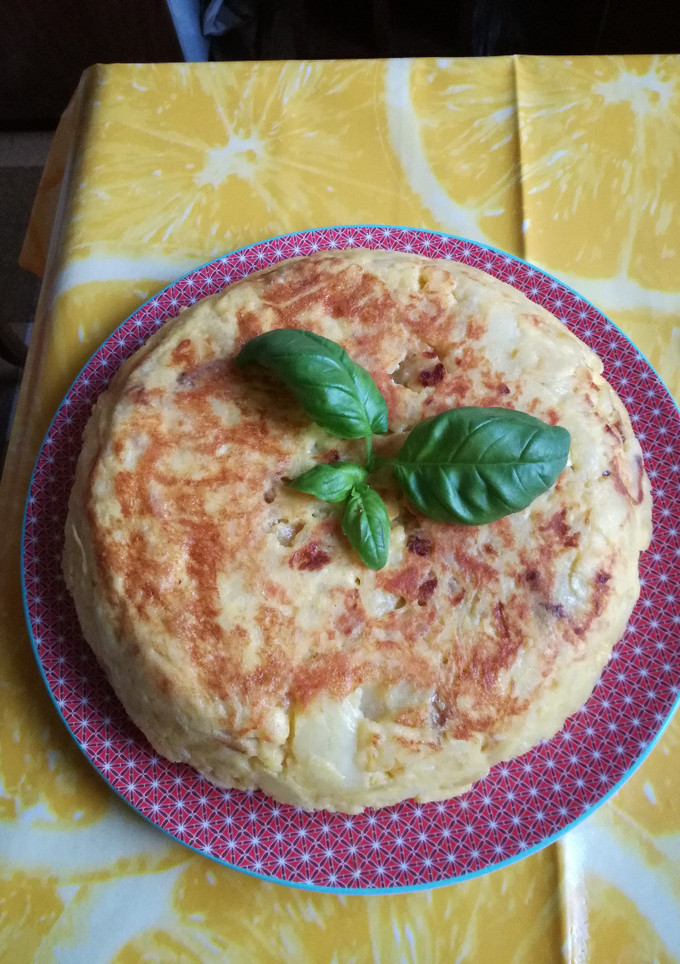 Una foto de Tortilla de patatas tradicional