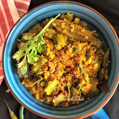 A picture of Bhaja Muger Dal diye Jhinge Torkari (Turai / Ridge Gourd - Moong Dal Curry - Bengali Style).