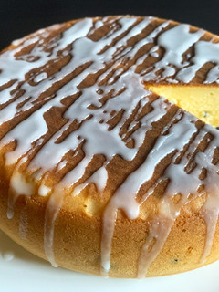 A picture of Rice Cooker Passionfruit & Yoghurt Cake.