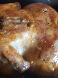 Una foto de Pollo asado al horno sencillo