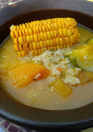 Foto principal de Sopa rápida de verduras y arroz 🍲