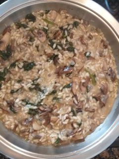 Una foto de Risotto Con Champiñones y Espinacas