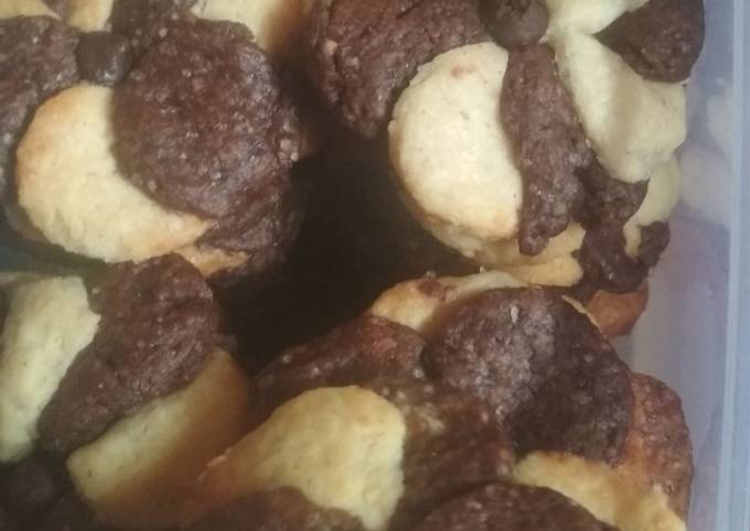 Cookies bunga coklat keju