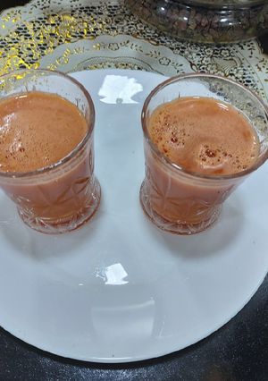 A picture of Carrot and orange juice.