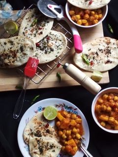 কুলচা (kulcha recipe in bengali) রেসিপির প্রধান ছবি