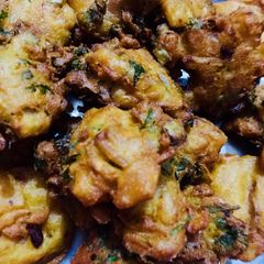A picture of Mix veg pakode😋.