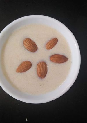 A picture of Sooji Kheer.