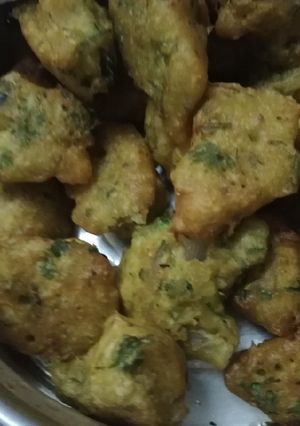 A picture of Pakoras.