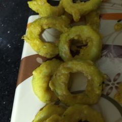 A picture of Lauki pakora.