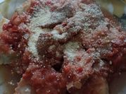 Una foto de ravioles con picadillo