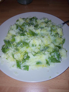 Una foto de Judías verdes con patatas y ajo