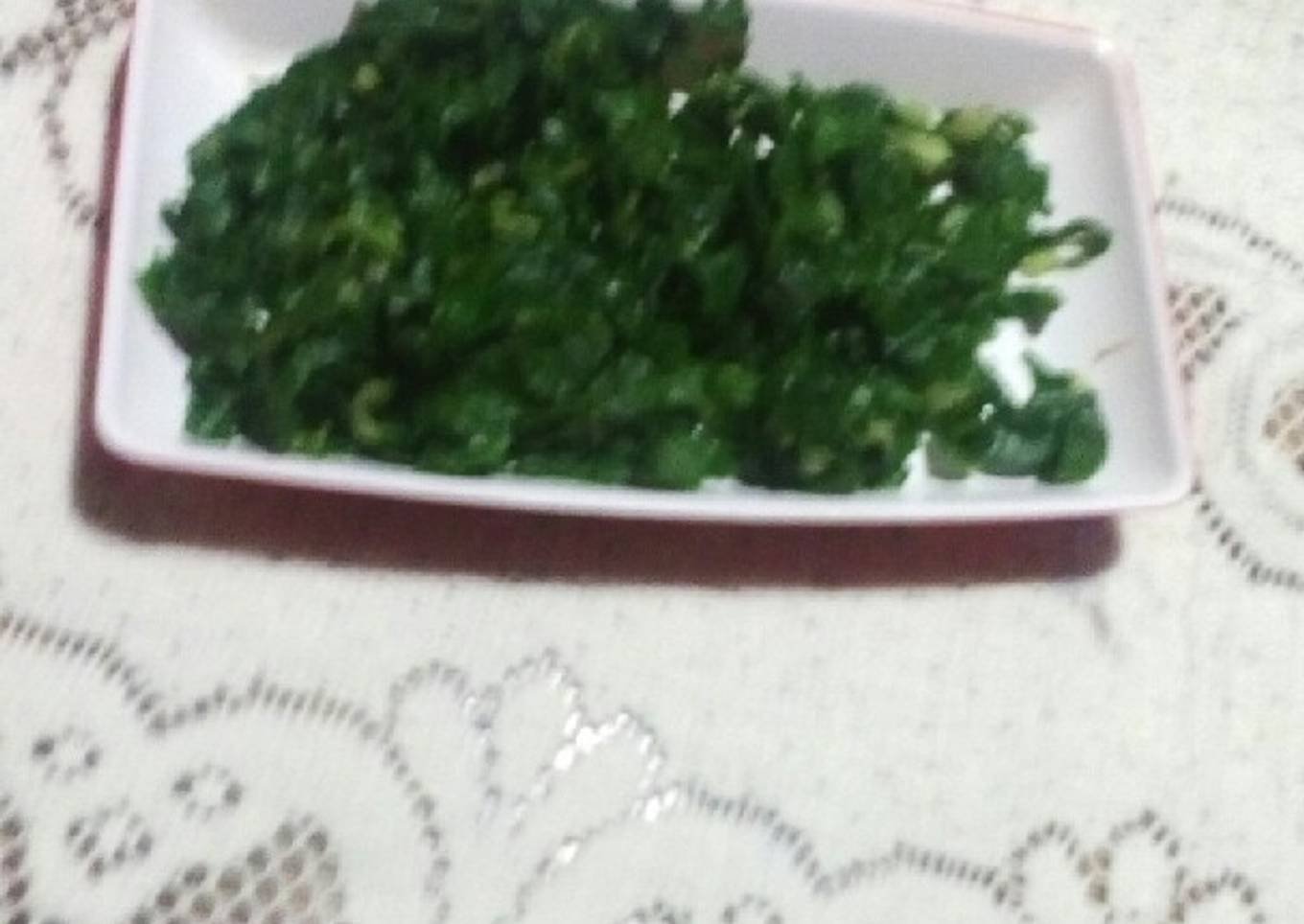 Steamed spinach