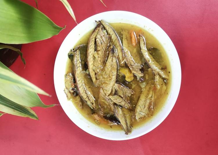 Cara Gampang Membuat Acar Kuning Ikan Pindang, Enak