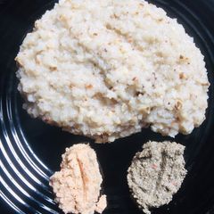 A picture of Ulundu soru (urad dal rice).