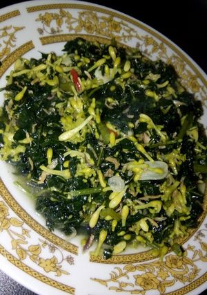 Foto resep Kembang pepaya + daun paya jepang pake teri nasi