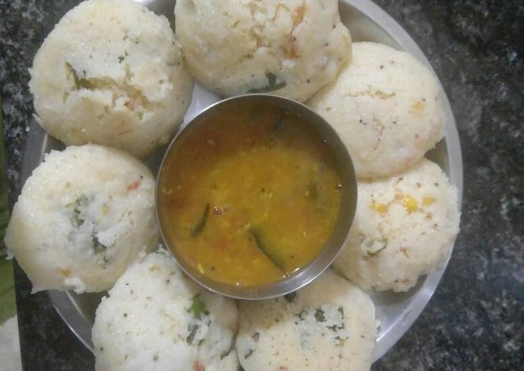 Recipe of Any-night-of-the-week Suji vegetable idli