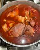 Thịt heo hầm sốt cà