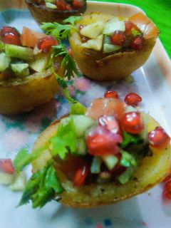 फ्रूट चॉट आलू कटोरी में रेसिपी मुख्य फोटो