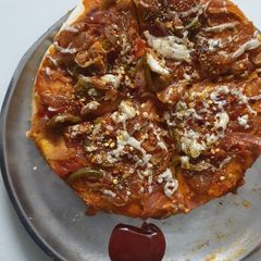 A picture of Pizza.