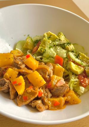 Una foto de Gulash hawaiano (fácil)