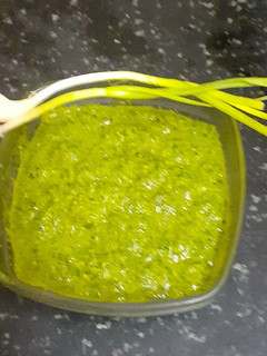 ગ્રીન ચટણી (Green Chutney Recipe In Gujarati) રેસીપી મુખ્ય ફોટો