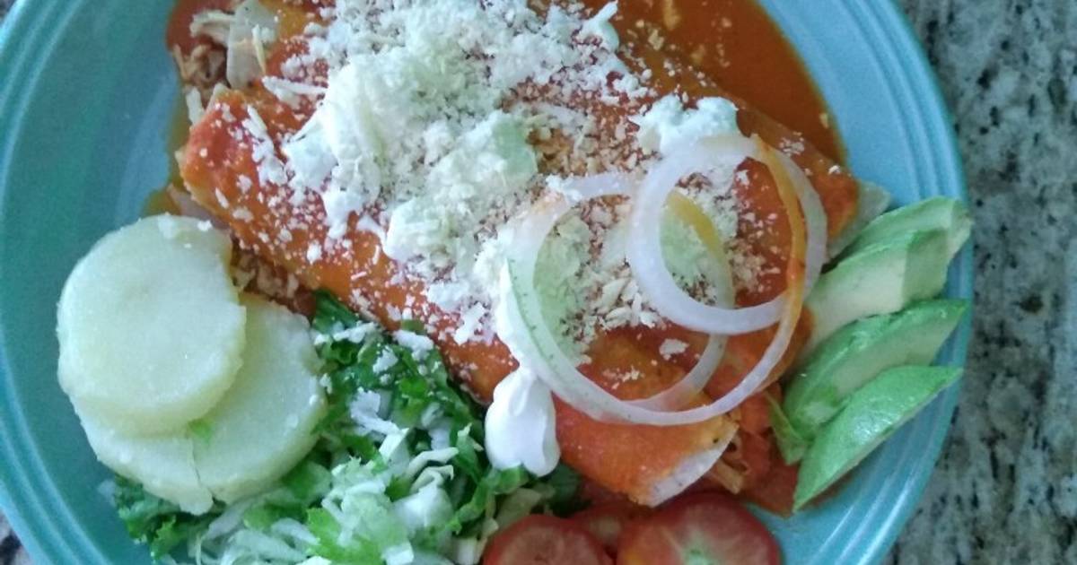 Enchiladas con salsa de jitomate Receta de Maria Macias Cookpad