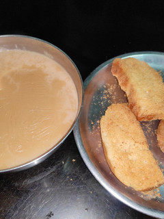 मसाला चाय (masala chai recipe in Hindi) रेसिपी मुख्य फोटो