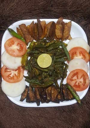 A picture of Bhindi(okra) fry.